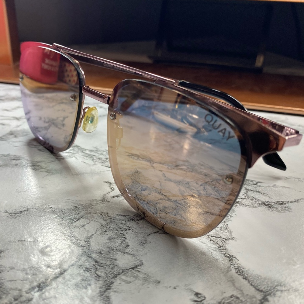 QUAY AUSTRALIA SUNNIES